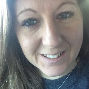 Meet your Posher, Alicia